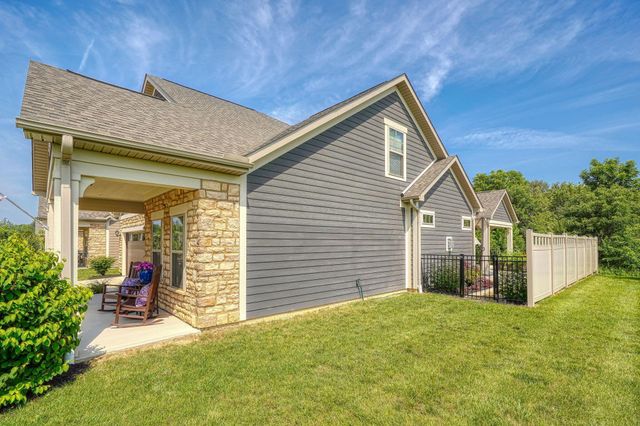 240 Parkgate Court, Delaware, OH 43015