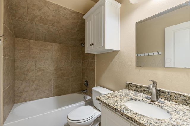 9202 HERITAGE HILLS Parkway, Amarillo, TX 79119