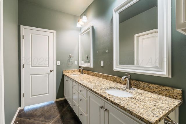 9202 HERITAGE HILLS Parkway, Amarillo, TX 79119