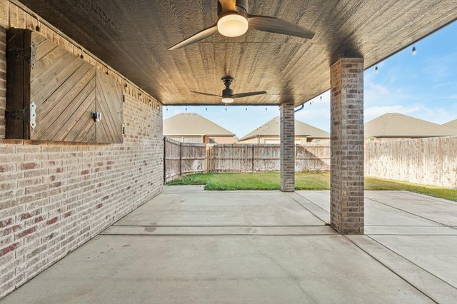 9202 HERITAGE HILLS Parkway, Amarillo, TX 79119
