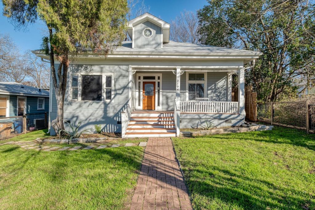2104 E Martin Luther King Jr BLVD, Austin, TX 78702