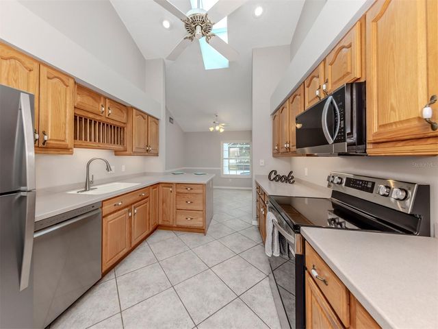 1041 TRUMAN STREET, Nokomis, FL 34275