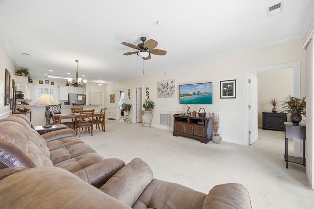 4895 Luster Leaf Cir Apt 204, Myrtle Beach, SC 29577