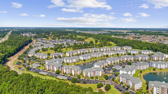 4895 Luster Leaf Cir Apt 204, Myrtle Beach, SC 29577