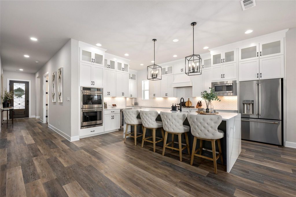 16913 Roselin DR, Austin, TX 78738