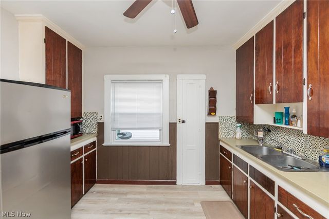 4318 Bucyrus Avenue, Cleveland, OH 44109