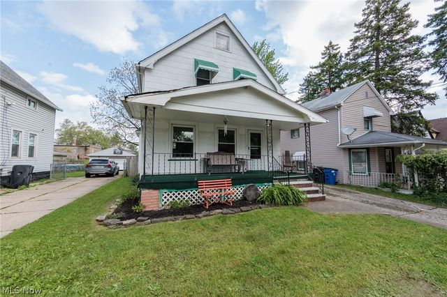 4318 Bucyrus Avenue, Cleveland, OH 44109