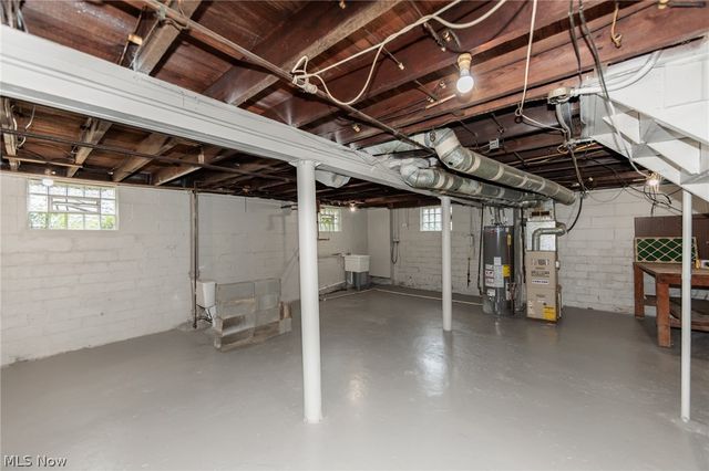 4318 Bucyrus Avenue, Cleveland, OH 44109
