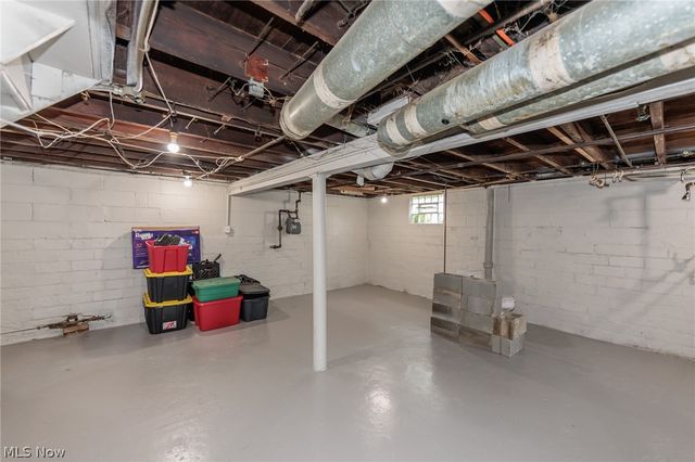 4318 Bucyrus Avenue, Cleveland, OH 44109