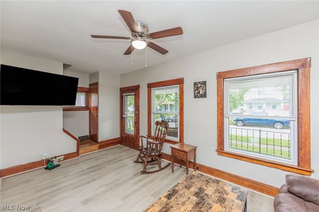 4318 Bucyrus Avenue, Cleveland, OH 44109
