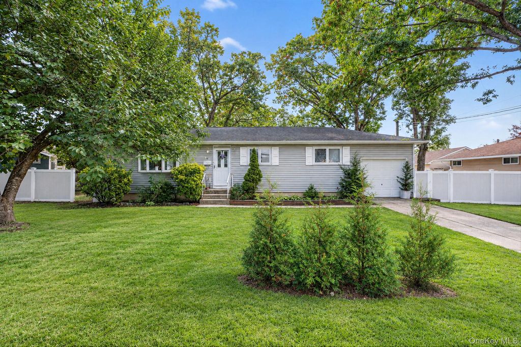 96 Central Avenue, Deer Park, NY 11729 — photo 2