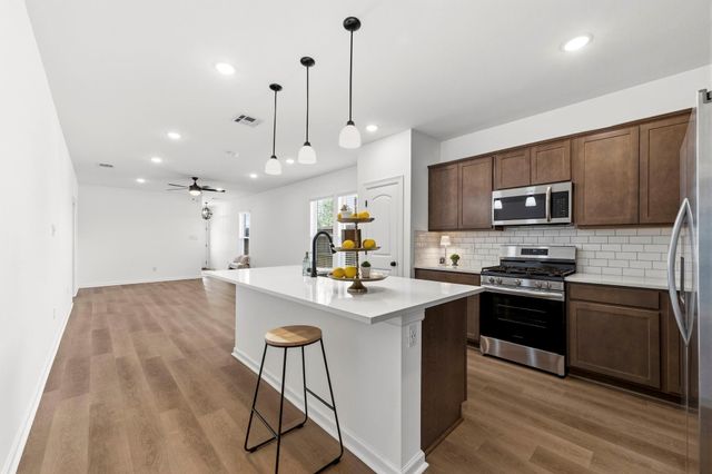 10934 Bonfire Trail, Beasley, TX 77417