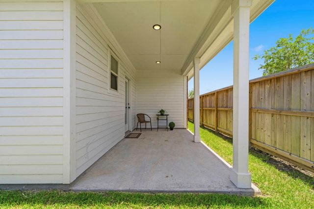 10934 Bonfire Trail, Beasley, TX 77417
