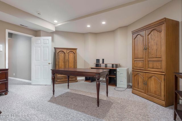 2619 Alia Cir, Louisville, KY 40222