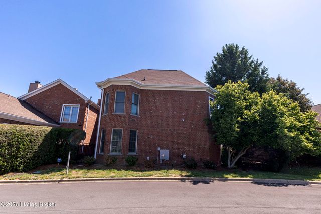 2619 Alia Cir, Louisville, KY 40222