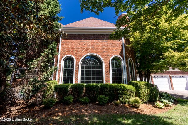2619 Alia Cir, Louisville, KY 40222