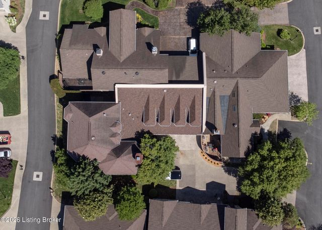 2619 Alia Cir, Louisville, KY 40222