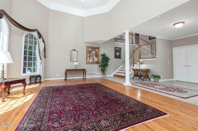 2619 Alia Cir, Louisville, KY 40222