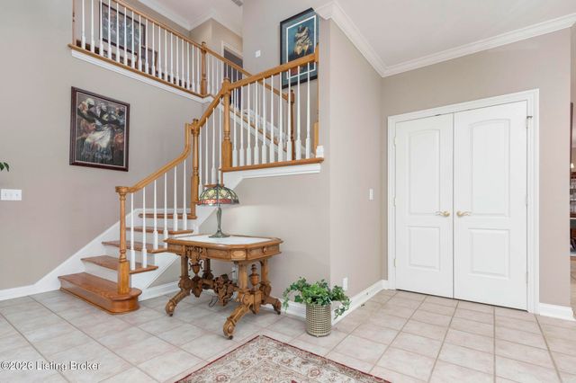 2619 Alia Cir, Louisville, KY 40222