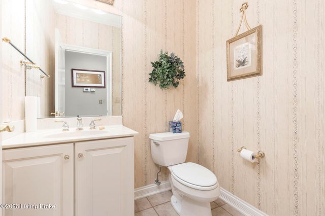 2619 Alia Cir, Louisville, KY 40222