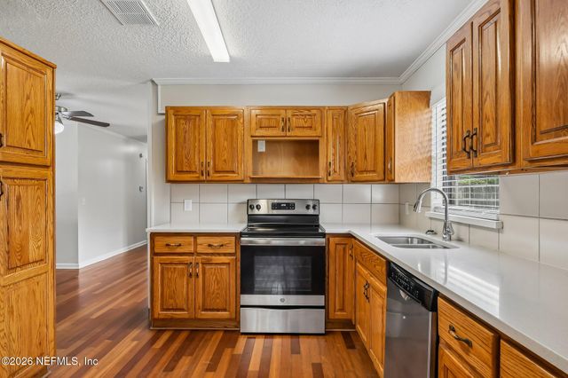 1706 GROVE PARK Drive, Orange Park, FL 32073
