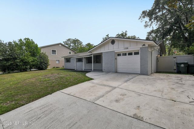 1706 GROVE PARK Drive, Orange Park, FL 32073