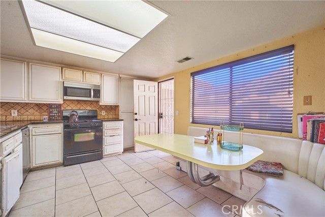 12875 Spring Valley Parkway, Victorville, CA 92395