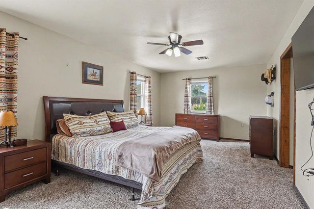 780 Pinewood Lane, Blanchard, OK 73010