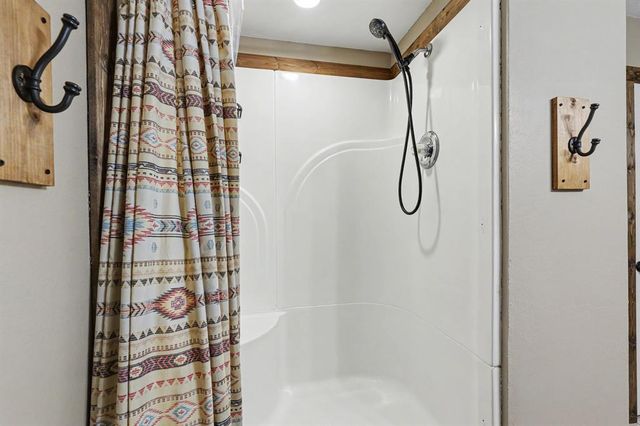 780 Pinewood Lane, Blanchard, OK 73010