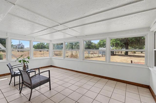 780 Pinewood Lane, Blanchard, OK 73010