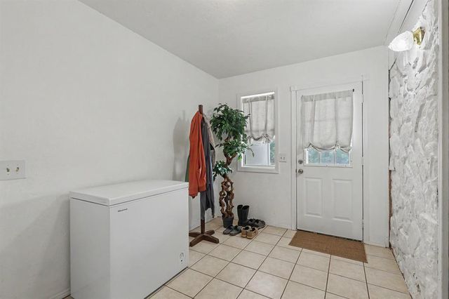 780 Pinewood Lane, Blanchard, OK 73010