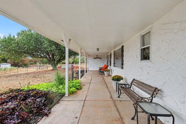 780 Pinewood Lane, Blanchard, OK 73010