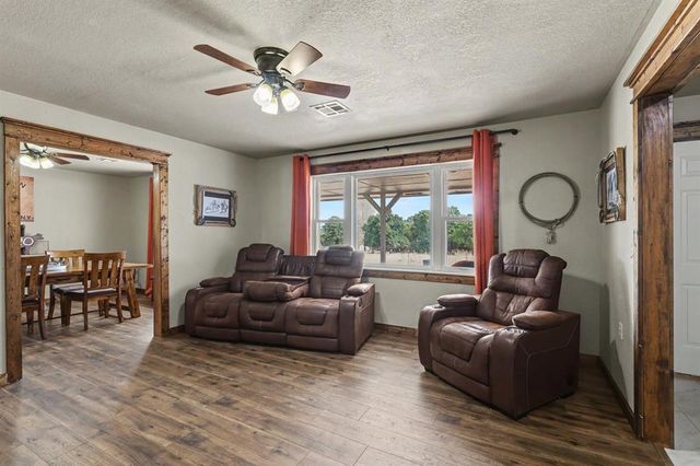 780 Pinewood Lane, Blanchard, OK 73010