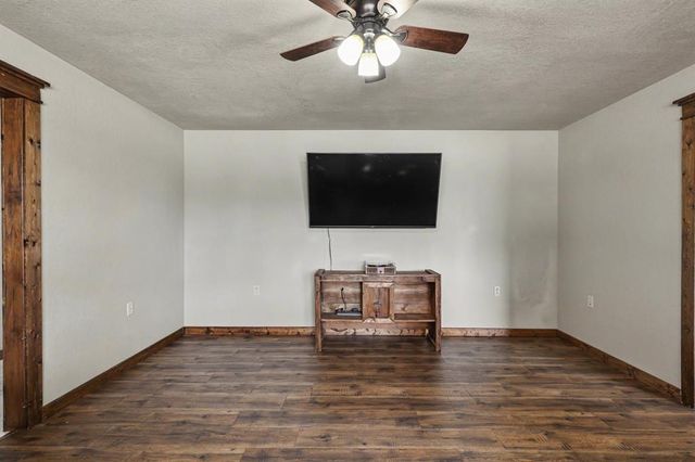 780 Pinewood Lane, Blanchard, OK 73010