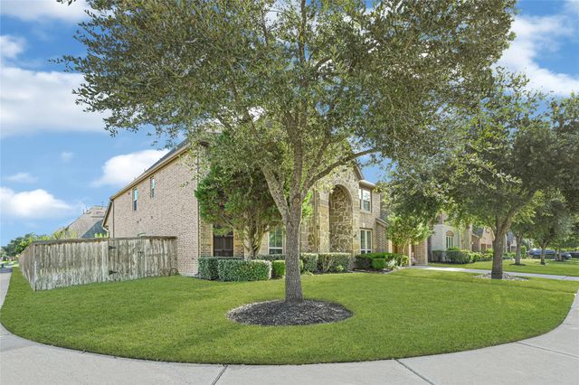 13617 Fountain Mist Drive, Pearland, TX 77584