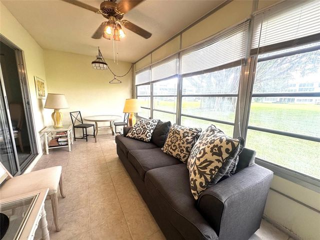 162 Grantham E 162, Deerfield Beach, FL 33442