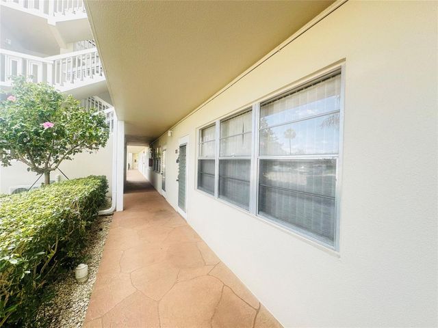 162 Grantham E 162, Deerfield Beach, FL 33442
