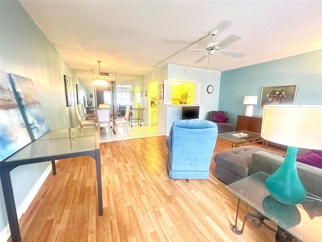 162 Grantham E 162, Deerfield Beach, FL 33442