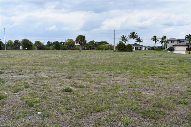 1305 Tropicana PKWY W, Cape Coral, FL 33993