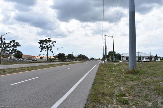 1305 Tropicana PKWY W, Cape Coral, FL 33993