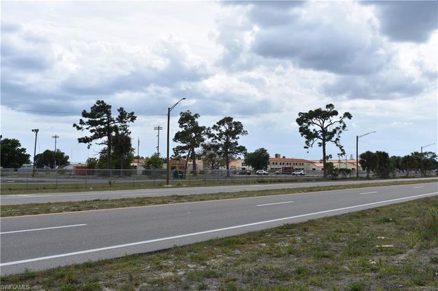 1305 Tropicana PKWY W, Cape Coral, FL 33993