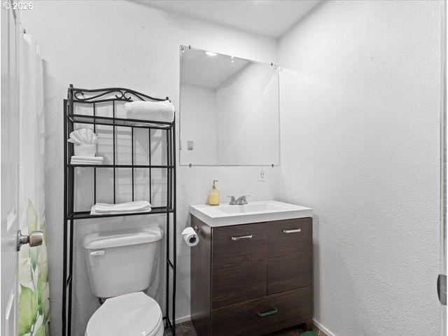 15600 Ne 18TH St, Vancouver, WA 98684