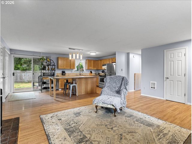 15600 Ne 18TH St, Vancouver, WA 98684