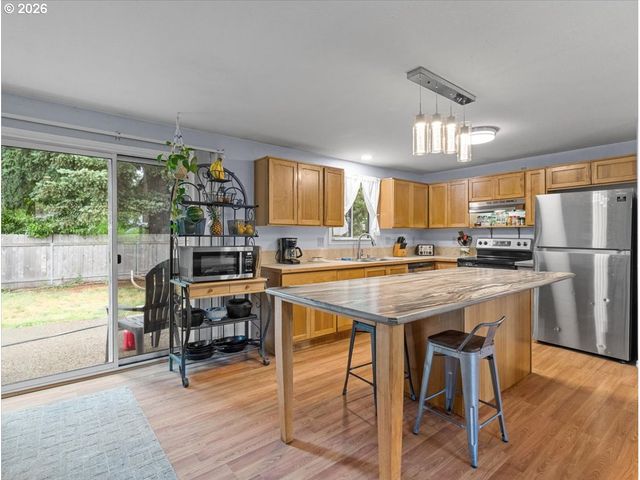 15600 Ne 18TH St, Vancouver, WA 98684