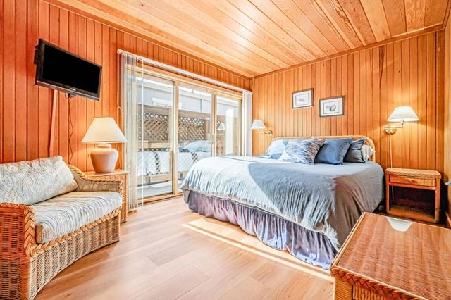 547 Beach Drive, Aptos, CA 95003