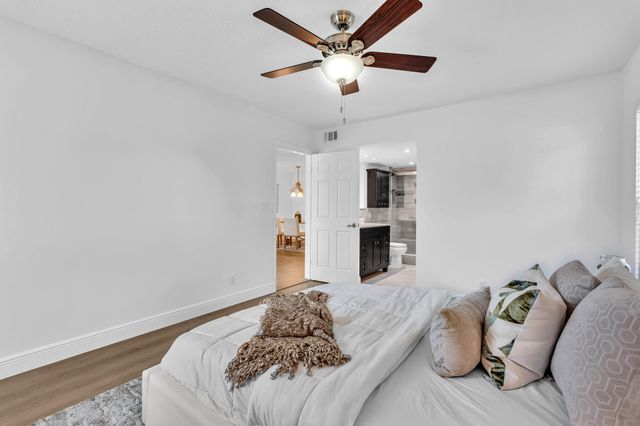 18880 JOLSON Avenue 8, Boca Raton, FL 33496