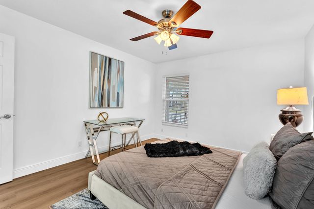 18880 JOLSON Avenue 8, Boca Raton, FL 33496