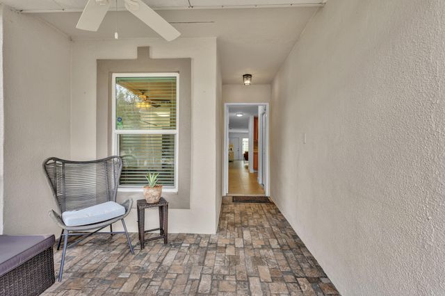 18880 JOLSON Avenue 8, Boca Raton, FL 33496