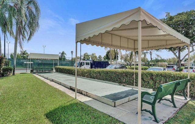 18880 JOLSON Avenue 8, Boca Raton, FL 33496