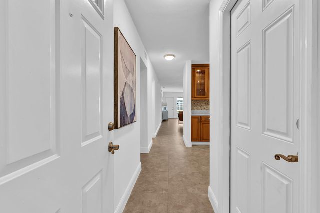 18880 JOLSON Avenue 8, Boca Raton, FL 33496